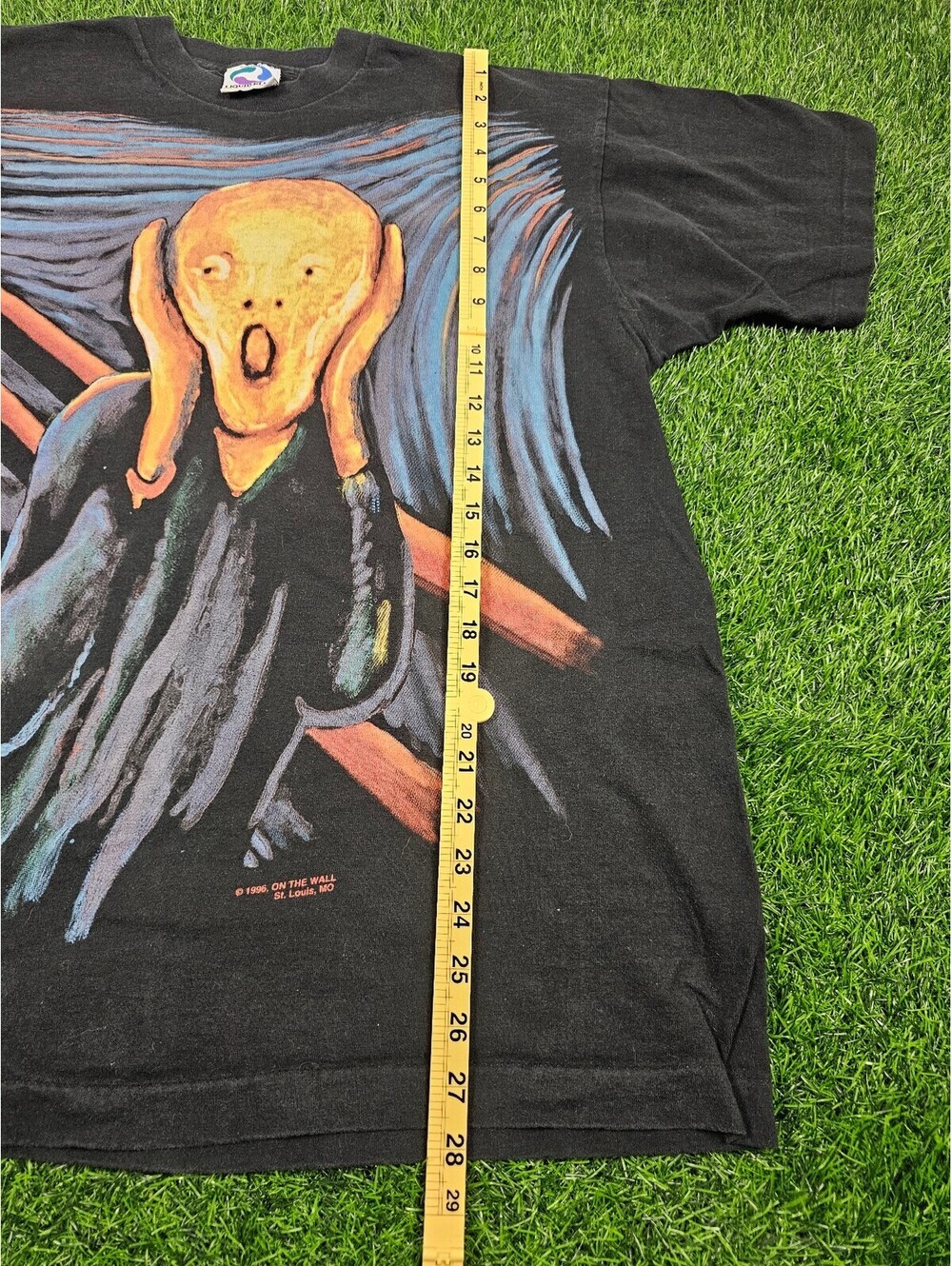 Vintage 1996 Liquid Blue The Scream Graphic T-Shirt XL - Picture 7 of 9